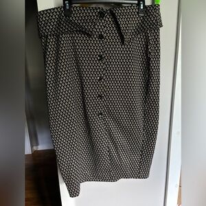 New York & Company Skirt size XL.  Front Slit, Geometric Pattern.